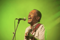 Dadou Pasquet, une voix et une guitare qui unissaient Guadeloupe, Martinique et Haïti