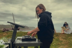 Thérèsine aux platines du prochain numéro d'Atmösphérik