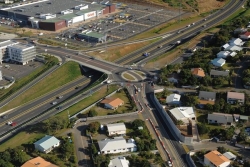 Une jeune femme se jette du Pont des Érudits, la circulation interrompue