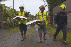 Éboulement meurtrier à Afaahiti : pompiers et chauffeurs de drague au cœur des décombres