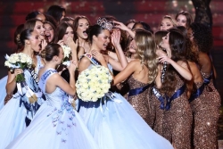 VIDÉO. Miss France 2026 : Hinaupoko Devèze, un sacre qui fait vibrer la Polynésie, une victoire pour les Marquises