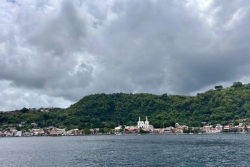 Des plages de Saint-Pierre temporairement interdite à la baignade et à la plongée