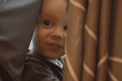 “Il a commencé à avoir plus de forces dans les jambes, c’est magique”: comment le Téléthon a changé la vie de Gaëtan 