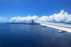 Tempêtes, turbulences, retards : comment le changement climatique perturbe l’aviation