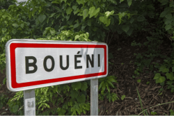 Un mineur du centre éducatif renforcé de Bandrélé s'est introduit dans une maison dans la commune de Bouéni.