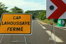 Eboulis au Cap Lahoussaye : la route fermée dès 18h et jusqu’à nouvel ordre