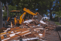 Papeete : après la démolition de la roulotte Tiki Peue, la commune projette de réaménager le parc Bougainville et déplacer les sans-abris