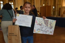 Une jeune Calédonienne remporte le concours de dessin de l'ACCD'OM à Paris