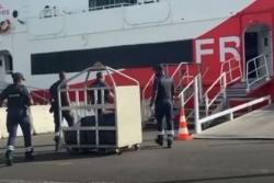 Opération anti-drogue et anti-arme sur un bateau de passagers en provenance de Sainte-Lucie, la Martinique et la Dominique