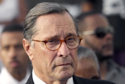 Suite à l'ouverture d'une information judiciaire, GBH indique qu'il "coopéra pleinement avec les autorités"