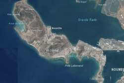 Un requin tigre et un requin bouledogue chargent des pêcheurs à Nouville