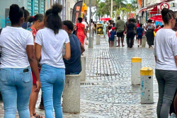 "Le déclin démographique se poursuit en Martinique", annonce l'Insee qui recense 360 630 habitants en janvier 2023