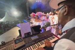 VIDEO. Nwèl Kakadò à Vieux-Habitants : la magie d’une fête populaire entre traditions et transmission