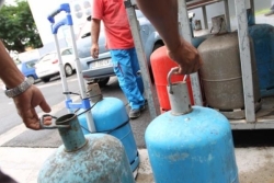 Prix de la bouteille de gaz : La Région Réunion vote la prolongation du plafonnement à 18 euros