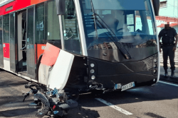 Accident grave sur la voie du TCSP à Fort-de-France : la piétonne fauchée par une moto est décédée 