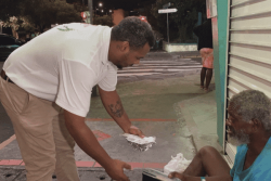 La maraude du réveillon, un moment de partage pour les sans-abris à Fort-de-France