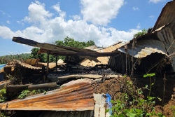 Cases incendiées, menaces, pillages, des habitants de Kwalé "délaissés et traumatisés" après deux mois d'affrontements entre jeunes