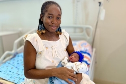 Naissances en baisse à l'hôpital Franck Joly : Eliaz, premier bébé de l’Ouest, ouvre l’année 2026