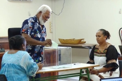 Mathias Waneux redevient président de l’assemblée provinciale des îles Loyauté