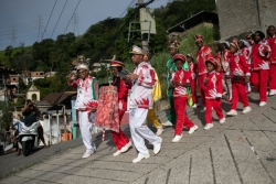 Au Brésil, l’Épiphanie se décline en fêtes populaires et défilés colorés