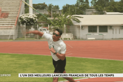 Le lanceur de javelot Félisé Vahai Sosaia se prépare pour l’élite mondiale