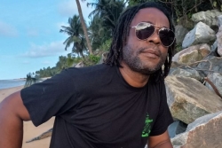 Justin Deumil : 30 ans de musique entre racines, carnaval et innovation