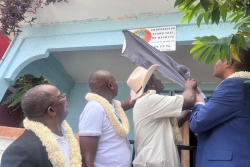 "Il fallait qu'on se regroupe", une nouvelle coopérative de taxis inaugure ses locaux à Sada