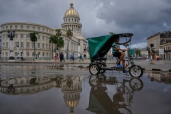 Washington annonce deux vols humanitaires pour Cuba en pleines tensions