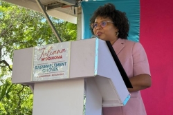 Municipales 2026. A Saint-Louis, Juliana M’Doihoma lance sa candidature devant un millier de personnes