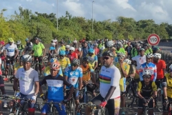 "Un cycliste, une vie", près de 300 cyclistes mobilisés pour sensibiliser aux dangers sur les routes de Guadeloupe