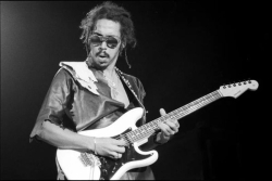 Le décès de Stephen "Cat" Coore du groupe Third World déclenche une pluie d’hommages