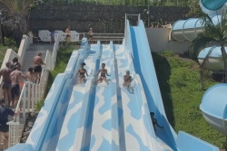 Parc Aquanor à Saint-Denis : un homme s'est sectionné le doigt sur un toboggan