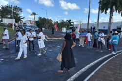 Clinique les Eaux Claires : la colère des grévistes s’exprime sur la route... au grand dam des automobilistes