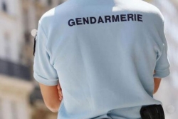 Un accouchement et une noyade évitée : une gendarme et des policiers récompensés pour acte de courage à Mayotte