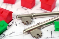 Près d'une agence immobilière sur deux accepte ou facilite une discrimination raciale dans l'accès au logement