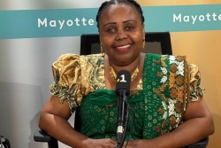 "Dans les trois villages de M'tsamboro, les besoins sont criants", considère Amina Oili, candidate aux élections municipales 2026