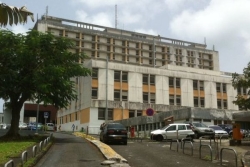 Santé mentale en Guadeloupe : des "atteintes à la dignité" en milieu hospitalier dénoncées