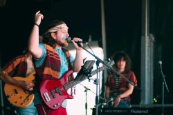 L'artiste local Robin Chartier se raconte en chanson dans un nouveau single