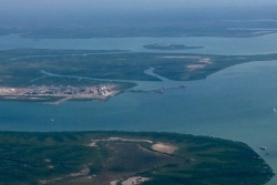 La Chine met en garde l'Australie, qui veut racheter son port stratégique de Darwin