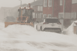 Tempête de neige en approche : que dit la loi si vous ne pouvez pas aller travailler ?