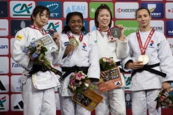 Judo : la Guadeloupéenne Sarah Léonie Cysique médaillée d’or au Grand Slam de Paris