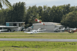 Saint-François sous le choc après la collision en vol de deux autogires et le décès de deux occupants