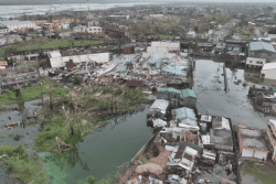 "On aurait dit la fin du monde", près de 90% des bâtiments endommagés par le cyclone Gezani dans l'est de Madagascar
