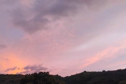 La Réunion : du soleil, davantage de nuages, d'averses et 34 °C