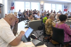 Avec la solidarité républicaine, la province Sud adopte des mesures ponctuelles pour la jeunesse 