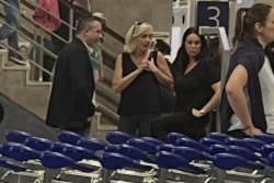 Arrivée discrète de Marine Le Pen en Guadeloupe