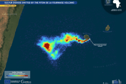 Eruption du Piton de la Fournaise : le panache de dioxyde de soufre émis par le volcan observé par satellite