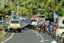 Embouteillage sur la côte ouest après un accident à Mataiea