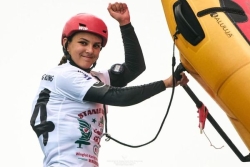À 16 ans, Vaina Picot veut devenir la première femme à faire le tour complet de la Guadeloupe en wing foil