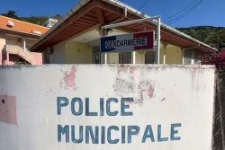 Cambriolage de La Poste à Terre-de-Bas : un suspect placé en garde à vue